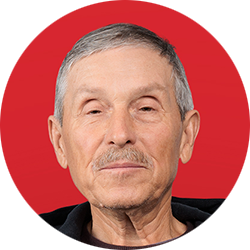 Пётр Захаров