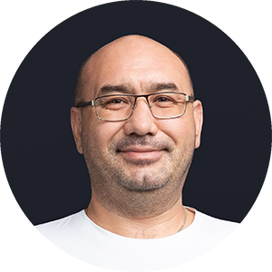 Александр Максимов